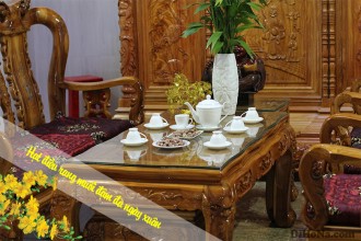 Sum vầy bên gia đình cùng các loại hạt ngày tết Sum vầy bên gia đình cùng các loại hạt ngày tết