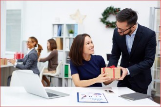 Chinh phục khách hàng bằng quà tặng cao cấp Chinh phục khách hàng bằng quà tặng cao cấp