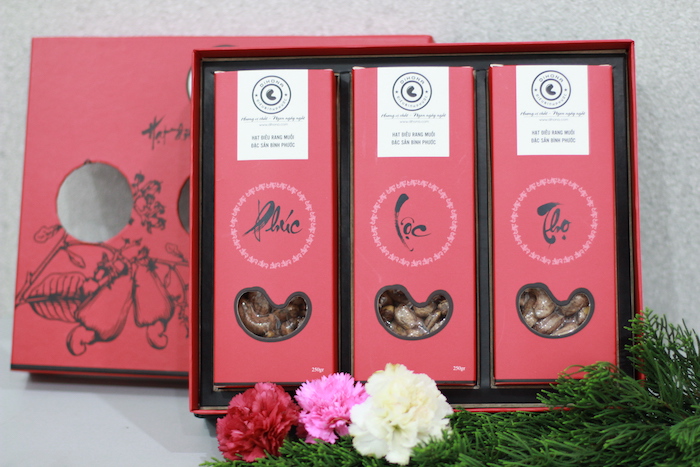 qua-tang-cho-nguoi-nuoc-ngoai