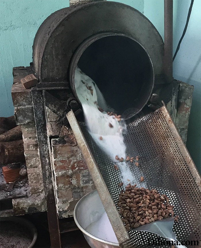 hạt điều rang muối giá rẻ hat-dieu-rang-muoi-gia-re