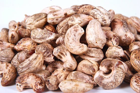 Cách làm hạt điều với muối ngon